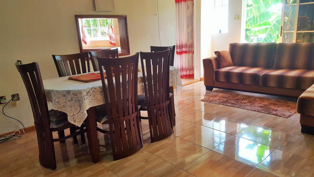 Hibiscus House Seychelles Self Catering Apartman Victoria Kültér fotó