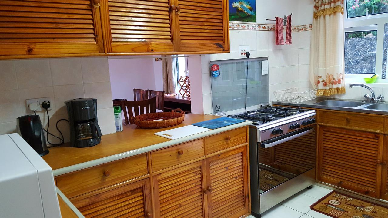 Hibiscus House Seychelles Self Catering Apartman Victoria Kültér fotó
